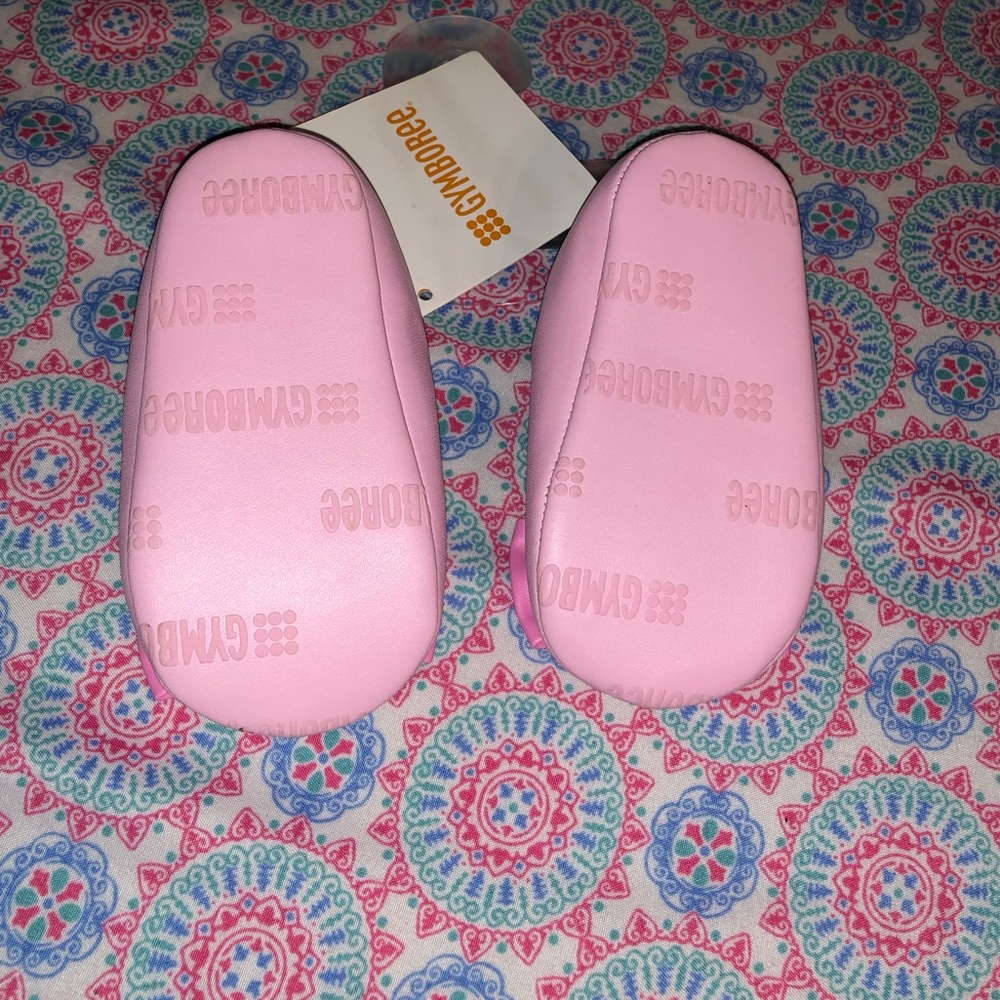 New! Gymboree Pink soft sole baby girl shoes - Picture 2 of 3
